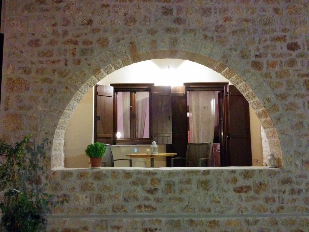 Elezar Apartment Neo Oitilo Bilik gambar