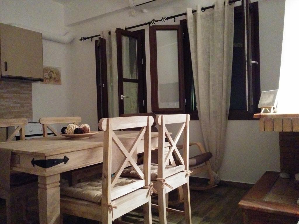 Elezar Apartment Neo Oitilo Bilik gambar