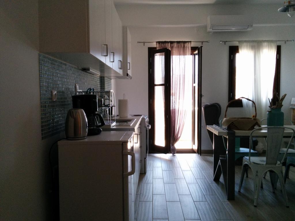 Elezar Apartment Neo Oitilo Bilik gambar