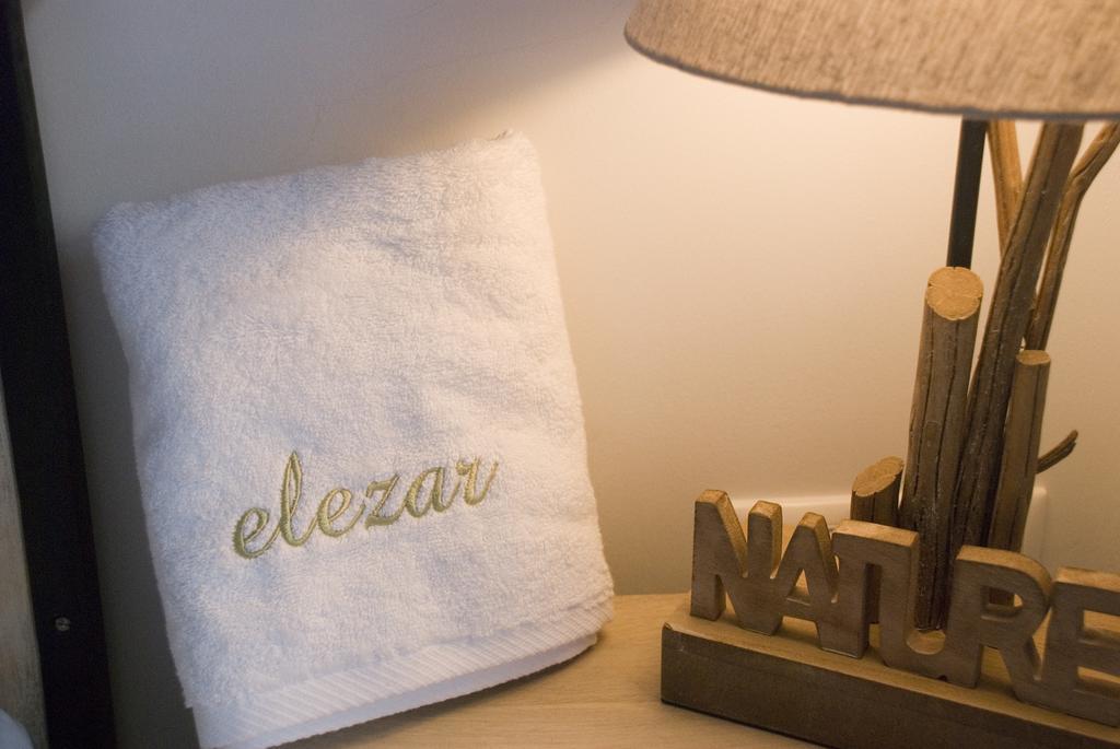 Elezar Apartment Neo Oitilo Bilik gambar