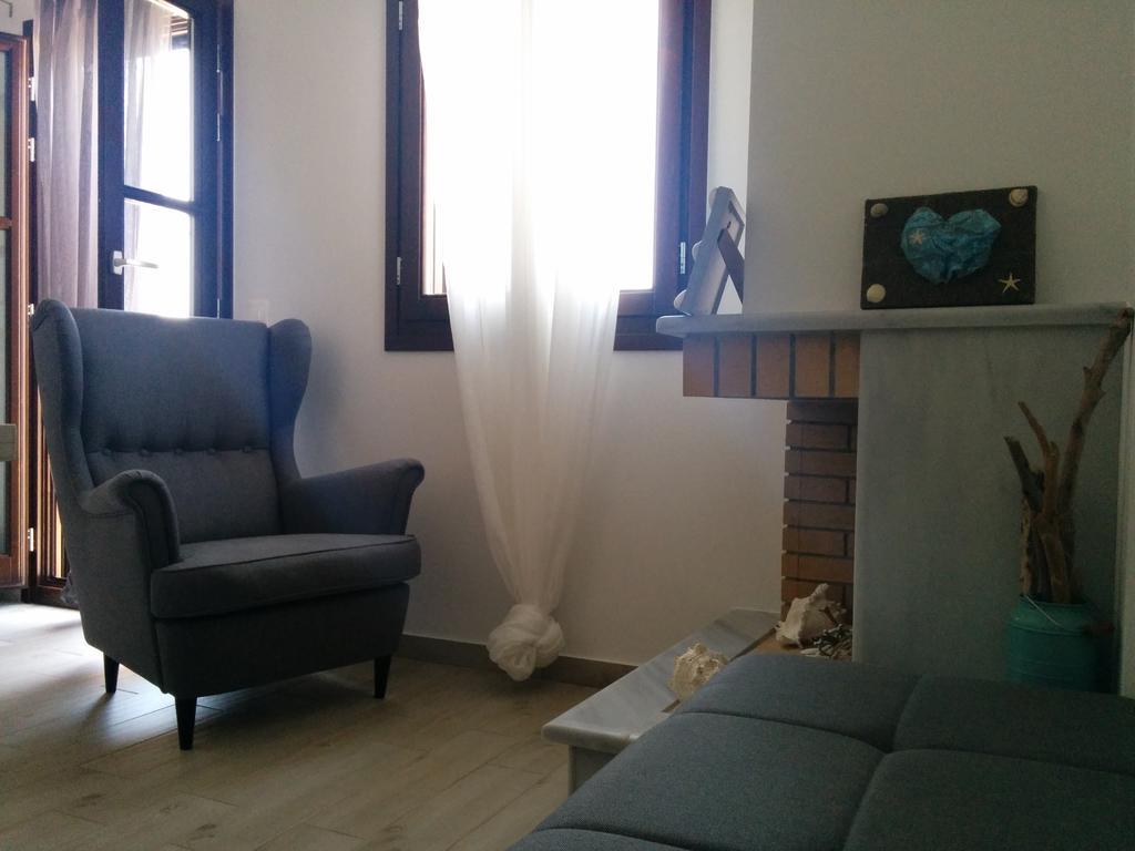 Elezar Apartment Neo Oitilo Bilik gambar