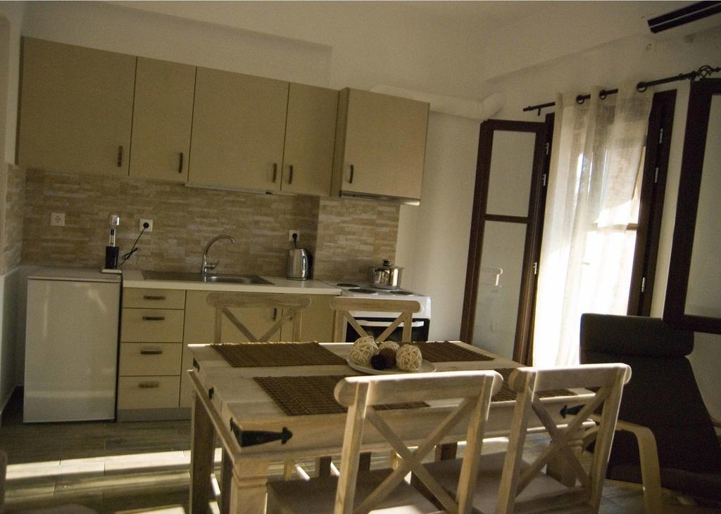 Elezar Apartment Neo Oitilo Bilik gambar