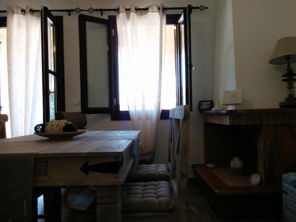 Elezar Apartment Neo Oitilo Bilik gambar