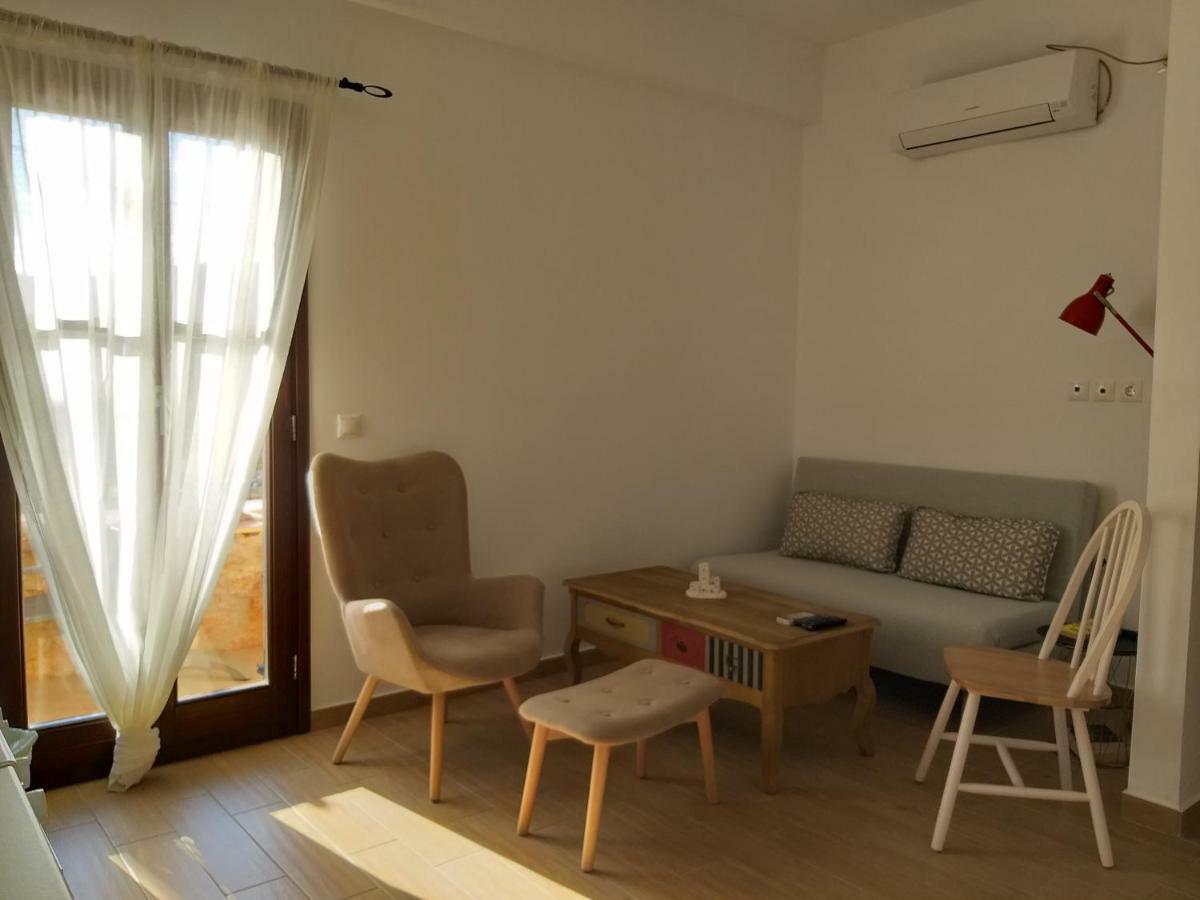 Elezar Apartment Neo Oitilo Luaran gambar