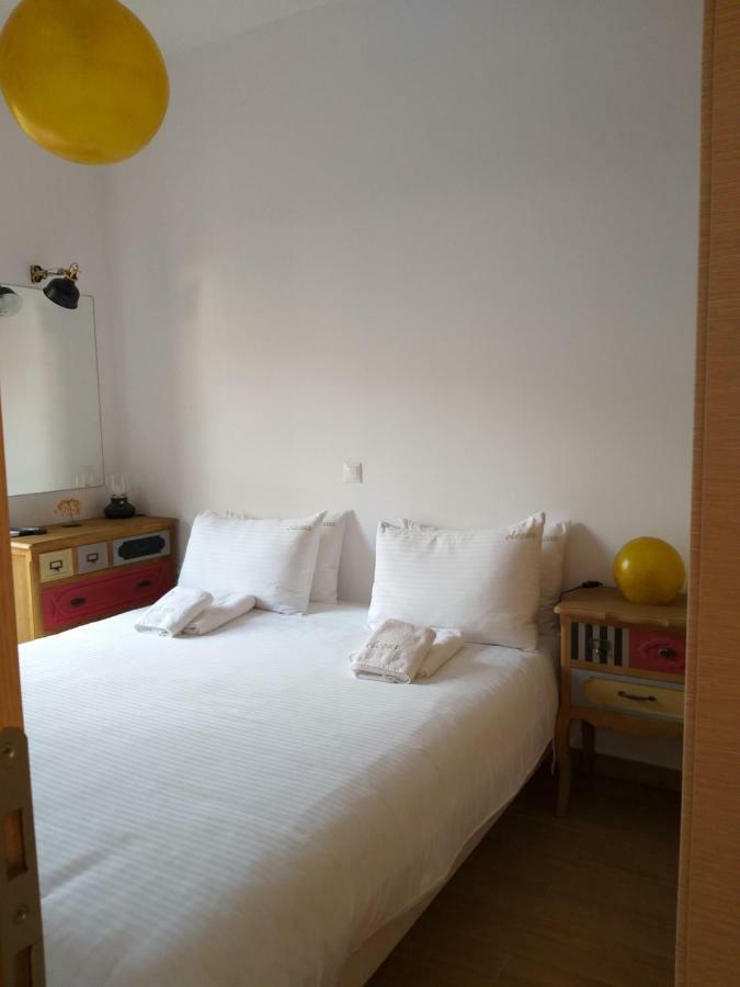 Elezar Apartment Neo Oitilo Luaran gambar